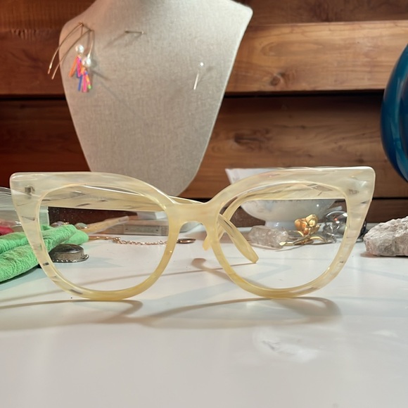 BARTON PERREIRA PEARL SHIRELLE CAT EYE GLASSES - Picture 3 of 6